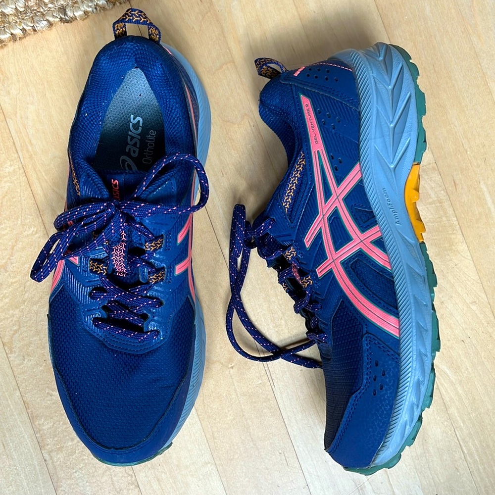 ASICS Gel Venture 9 Running Shoe Women's  9W Coral/Navy